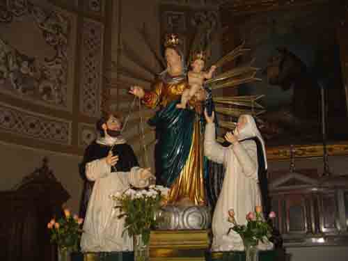 Il simulacro della Madonna del Rosario
