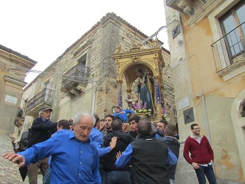 San Giuseppe 2015 tra le viuzze del Cuozzu
