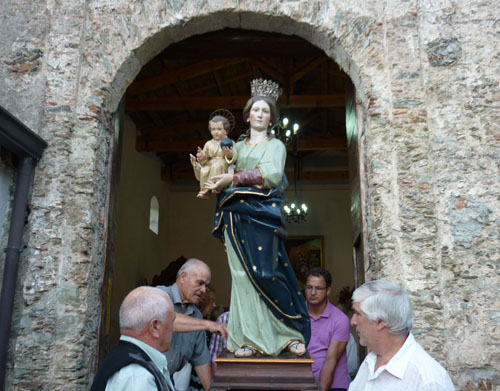Diocesi di Lamezia Terme -Statua Madonna del Riposo Platania 4