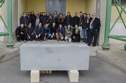 Caputo, Piccari ed i professori dell'Accademia delle Belle Arti di Catania insieme ai 13 scultori