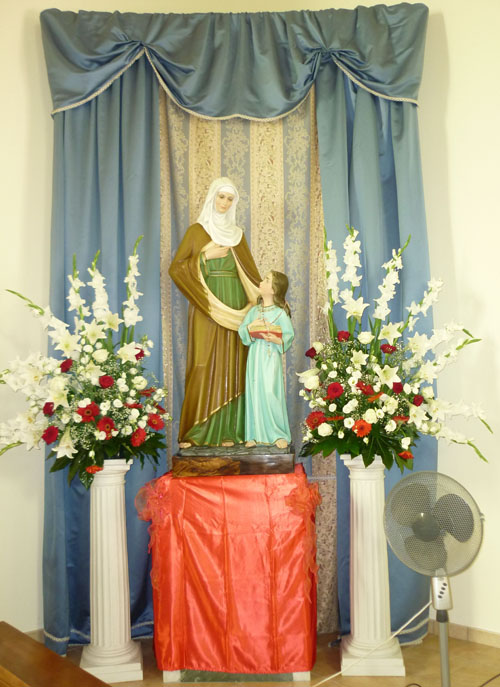 Statua SantAnna nella Chiesa Sant'Anna di Mercuri (1)