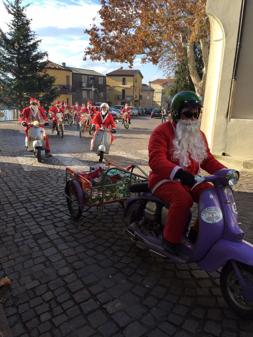 Diocesi Lamezia Terme - Primo raduno Babbi Natale Platania (1)