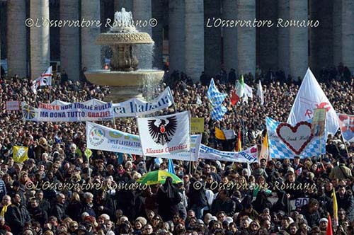 bandiera ac in piazza s.pietro