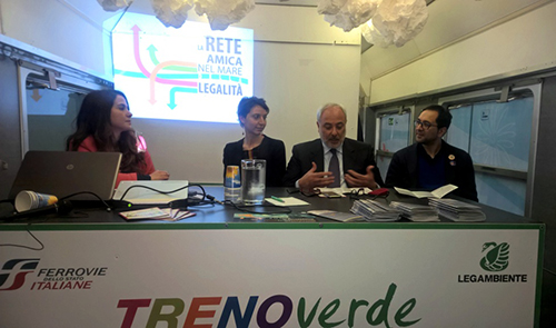 un momento della conferenza stampa